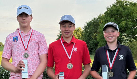 Meister der Jungen: Moritz Küls, Lennart Döhrer und Leo Bartsch